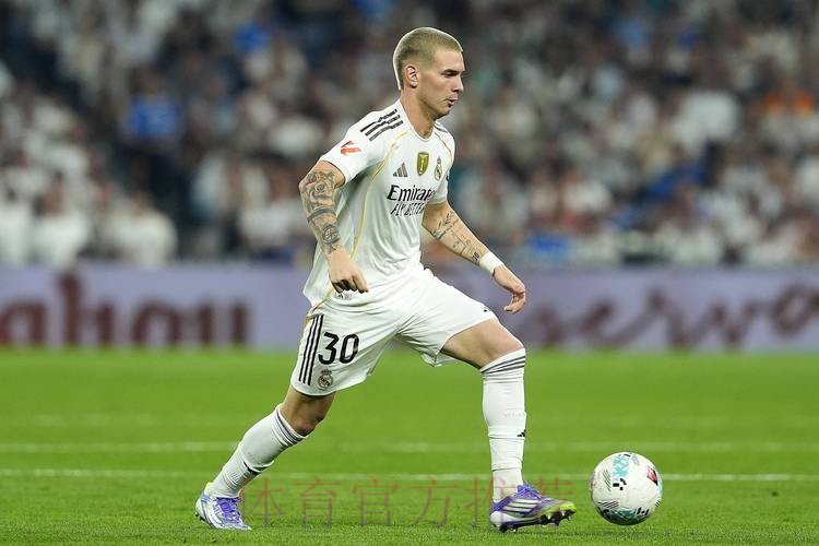 马卡：多队有意租借马斯坦托诺 皇马直接拒绝