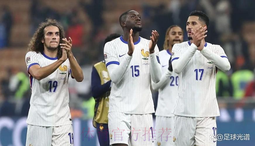 马卡:皇马有意科纳特和萨利巴 内部清楚要补强中卫 马卡:皇马有意科纳特和萨利巴 内部清楚要补强中卫